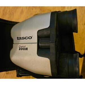 TASCO Compact Zoom Binoculars 8X-17x25 Zoom 189 FT/1000Y Original Case as shown